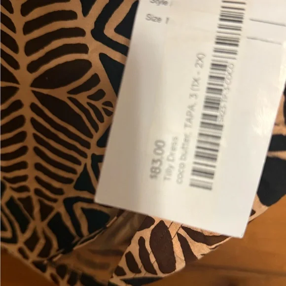 Brand new with tags Missing Polynesia tapa print fitted dress size 1x - Picture 3 of 4